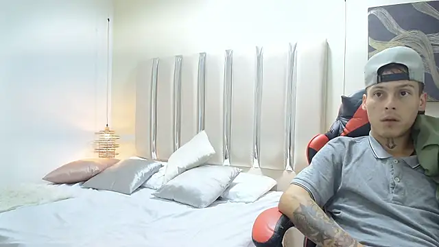 Ethan_Wolfe – Naživo XXX chat