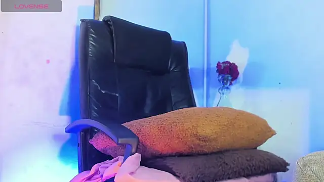 Adara_Ferrara Chat XXX live