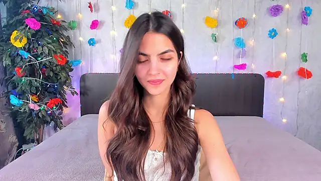 Milana_Crystal_ live XXX chat