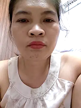 Wetpussymomx 即時 XXX 聊天