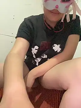 Chat XXX en directo de Lucy_YupiSweet