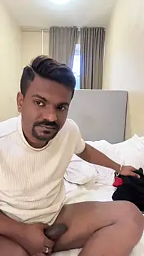 bhagihero's Live XXX Chat