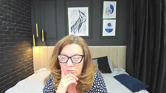 LeaPure's Live XXX Chat