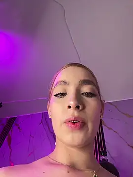 Chat XXX en directo de Isabella_gaviria