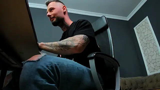 BrianHunts Chat XXX in diretta