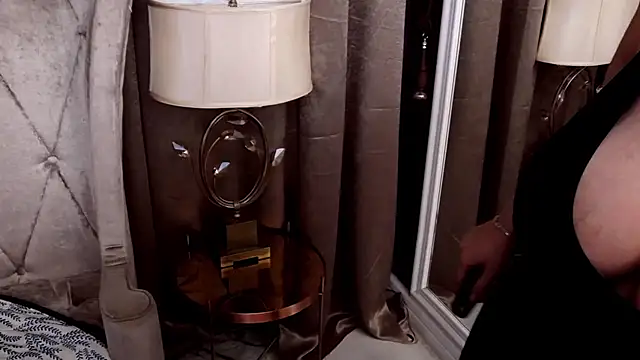 Živý XXX chat BustyGizelle