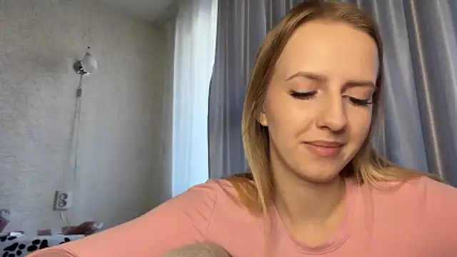 RubiKerssのライブXXXチャット