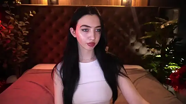 WildKittenX_'s Live XXX Chat