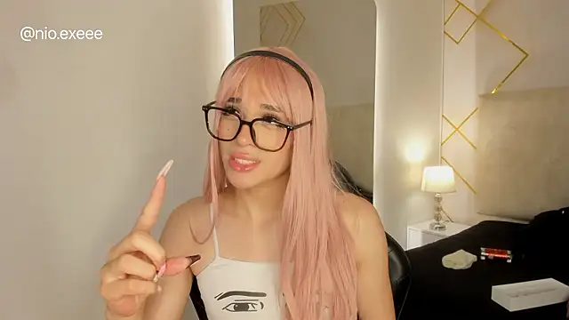 Nioki_ Chat XXX in diretta