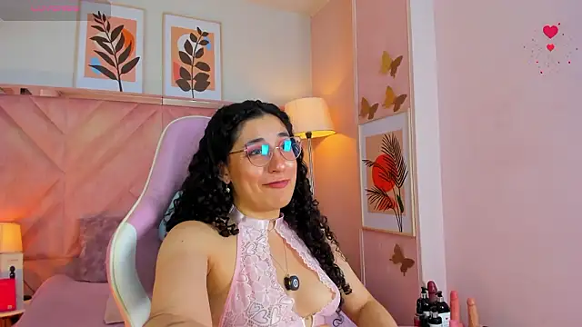 Chat XXX ao vivo de DemiJones_