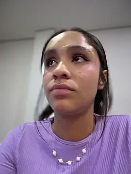 Isabella-Teen Live XXX-Chat