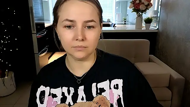 Mira_Mermayd's Live XXX Chat