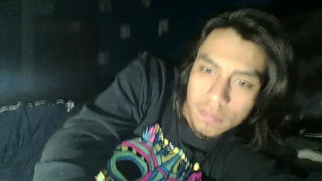 AlexAlejandro13's Webcam Show