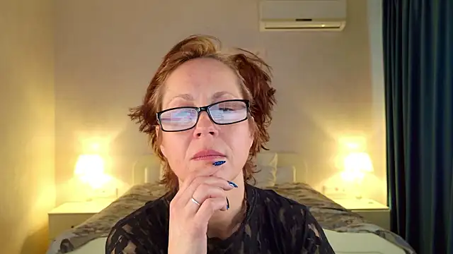 LioraWeiss webkamerás műsora