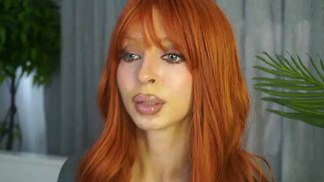 LanaReals: απευθείας συνομιλία ΧΧΧ