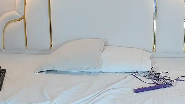 Chat +18 de naughtyrose_vc ao vivo