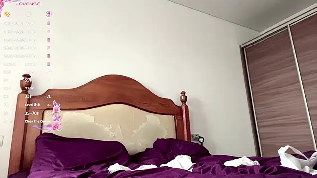 Little_ines Webcam-Show