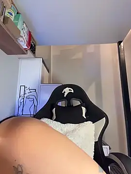 AsianMilfSheryl: απευθείας συνομιλία ΧΧΧ