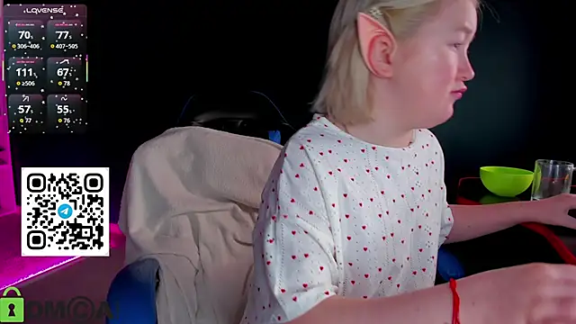 Sembang XXX Secara Langsung Sara_Robinson