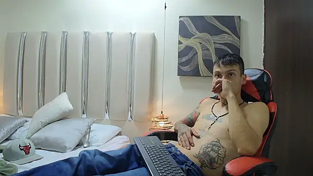 Ethan_Wolfe 在線直播表演