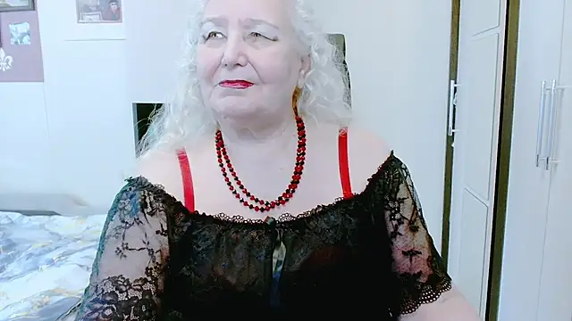 GrannyAlisa Adlı Modelin Web Kamerası Şovu