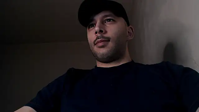 Chat XXX Live henryaxe