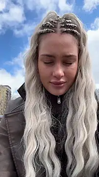 KikiWatson: онлайн-секс-чат