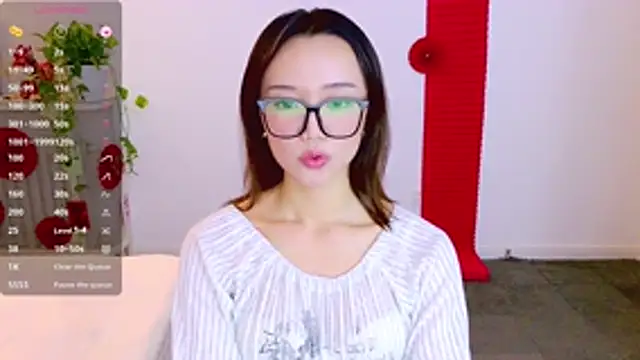 Nitamade79: онлайн-секс-чат