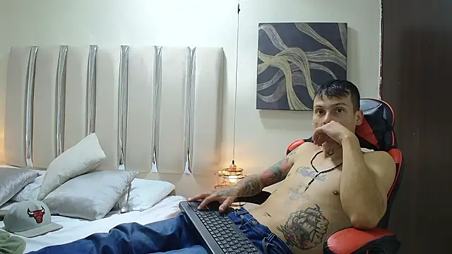 Ethan_Wolfe Adlı Modelin Web Kamerası Şovu