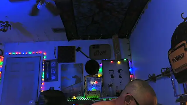 Buffshagswell Live XXX-Chat