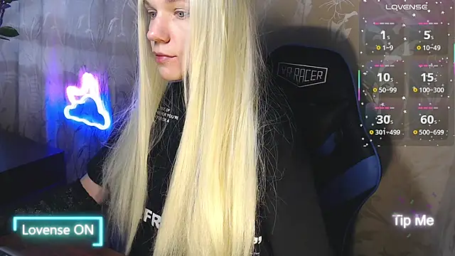 Shiny_Victoria 即時 XXX 聊天