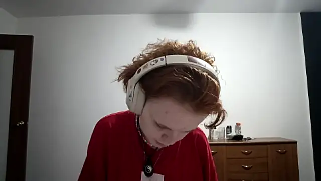 CurlaPettyBom: онлайн-секс-чат