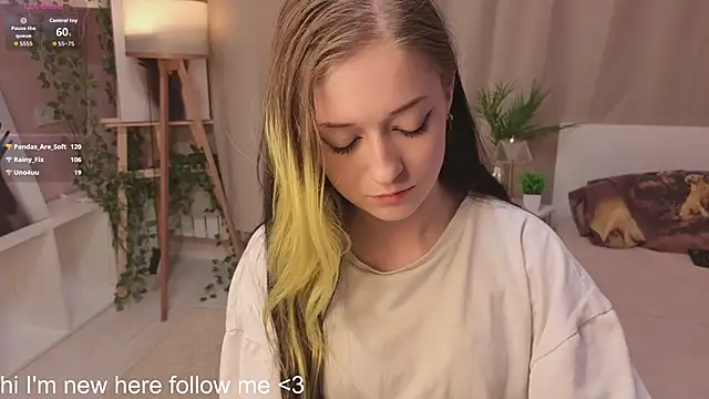 KarriePinilla Adlı Modelin Canlı XXX Sohbeti