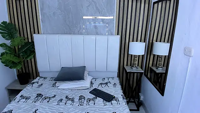 Carlotta_de_velour লাইভ XXX চ্যাট