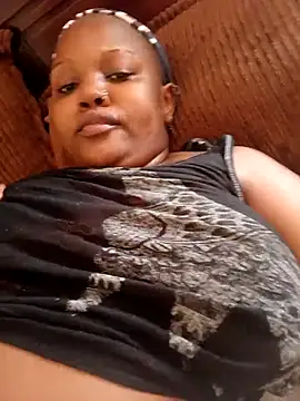 queennapal's Live XXX Chat