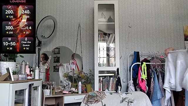 Vivian-Alluring Live XXX-Chat