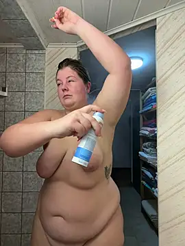 BootyLolaのライブXXXチャット