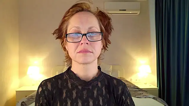 LioraWeiss 现场XXX聊天