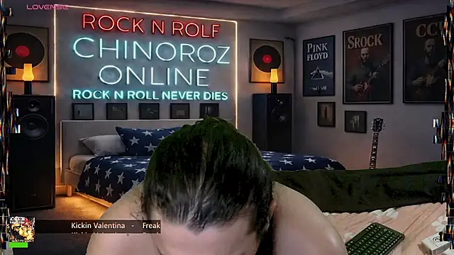 Czat XXX na żywo – chino_roz