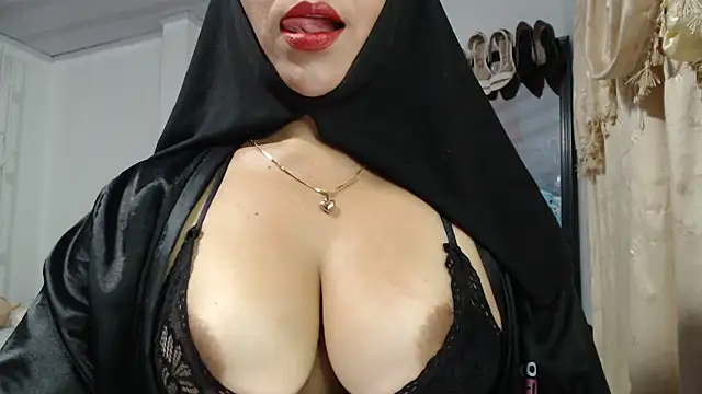 nadia__abaud Chat XXX in diretta