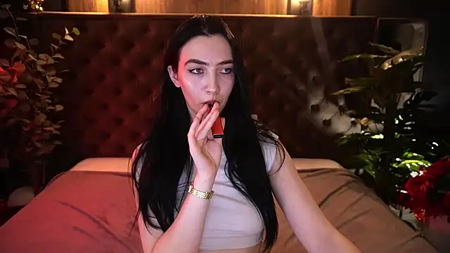 WildKittenX_ 即時 XXX 聊天