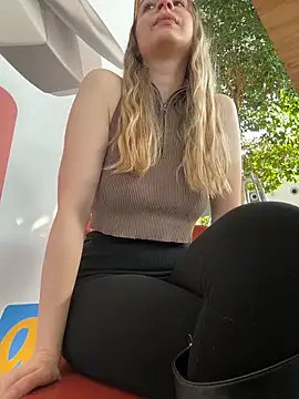 SashaCatt webkamerás műsora