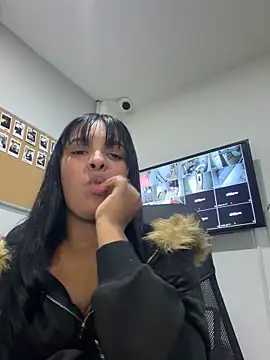 Czat XXX na żywo – MIAROGGERSS