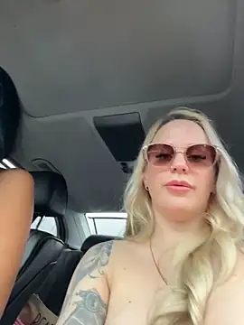 June695_ Live XXX Chat