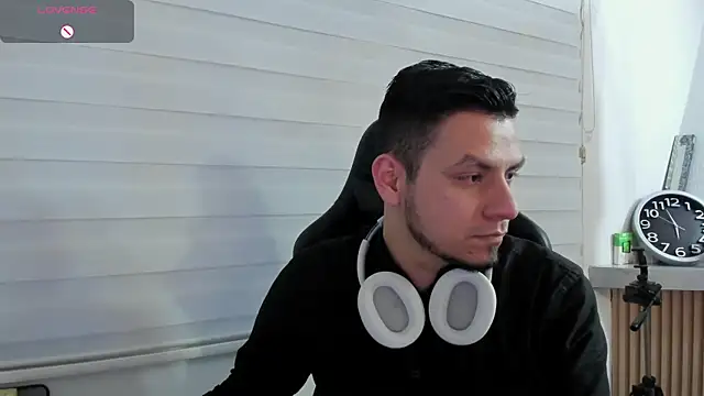 Rick_Adams 即時 XXX 聊天