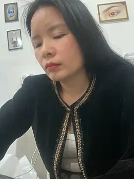 Ivy_Trix2 即時 XXX 聊天