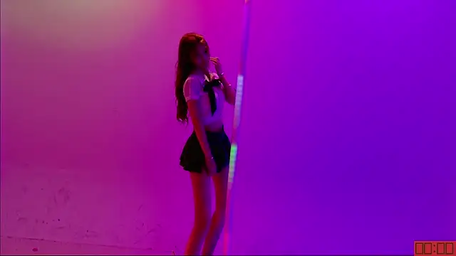 TNT-SisterのライブXXXチャット