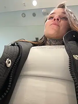 Chat XXX en directo de KishaMur