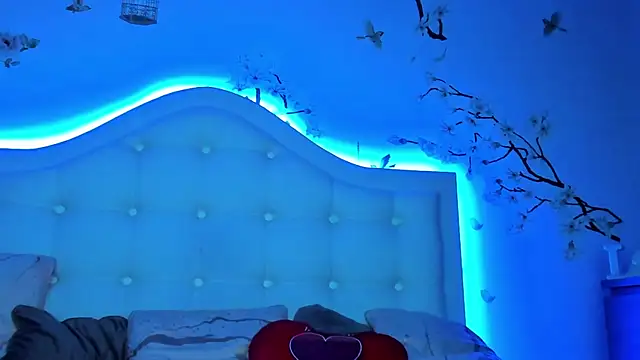 Živý XXX chat TinyBlair