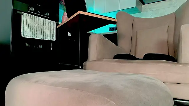 Yourfreebird Chat XXX in diretta